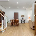Appartamento Guesthost - Spacious Coastal Flat In Aci Castello